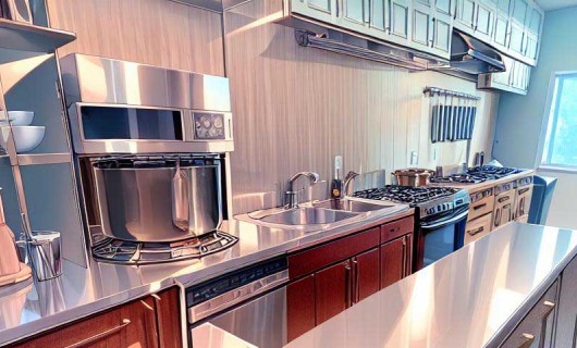 贵州黔东南二手厨房用品交易市场:市场概览、地点及厨具分类详情(冰箱客厅摆放效果图)