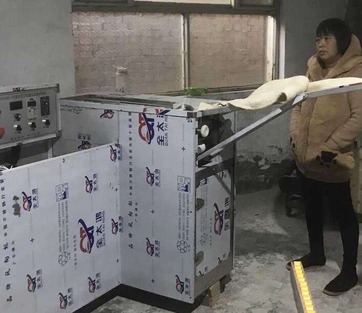 方馒头 圆馒头等多种型号纺织用机电设备忻州馒头设备 包子馒头生产线图片 价格